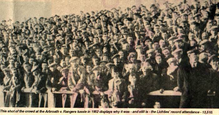 Crowd  v Rangers 1952