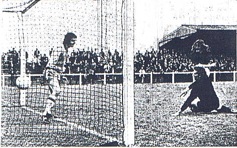 Kenny Payne scores against East Fife 1972